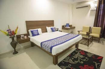 Oyo 680 Ranjana Heritage Hotel 3*