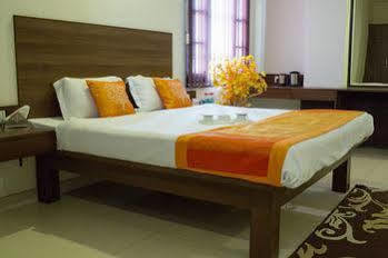 Oyo 680 Ranjana Heritage 3*